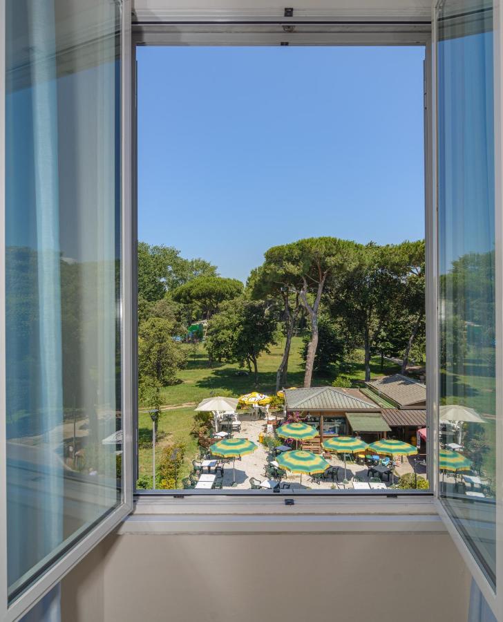 Hotel Sogno Виареджо Экстерьер фото