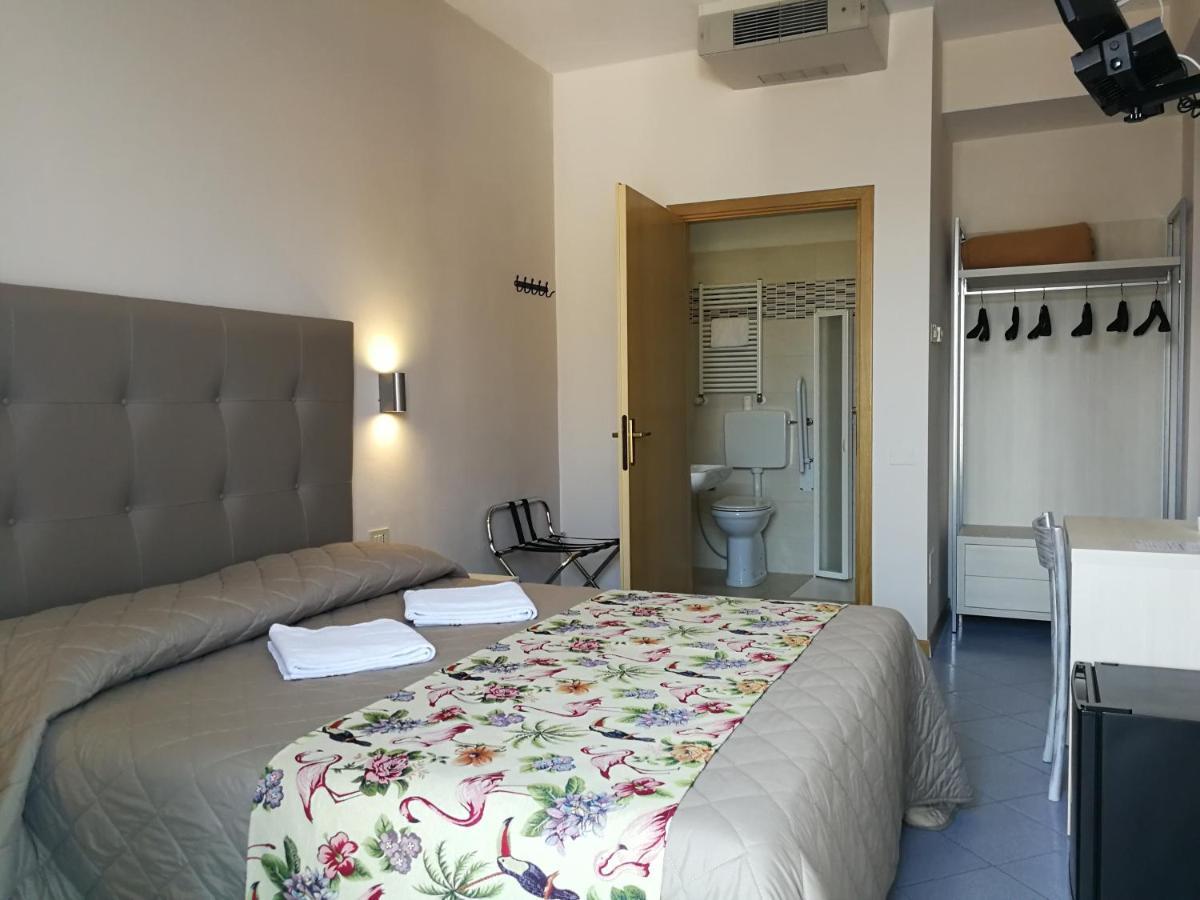 Hotel Sogno Виареджо Экстерьер фото