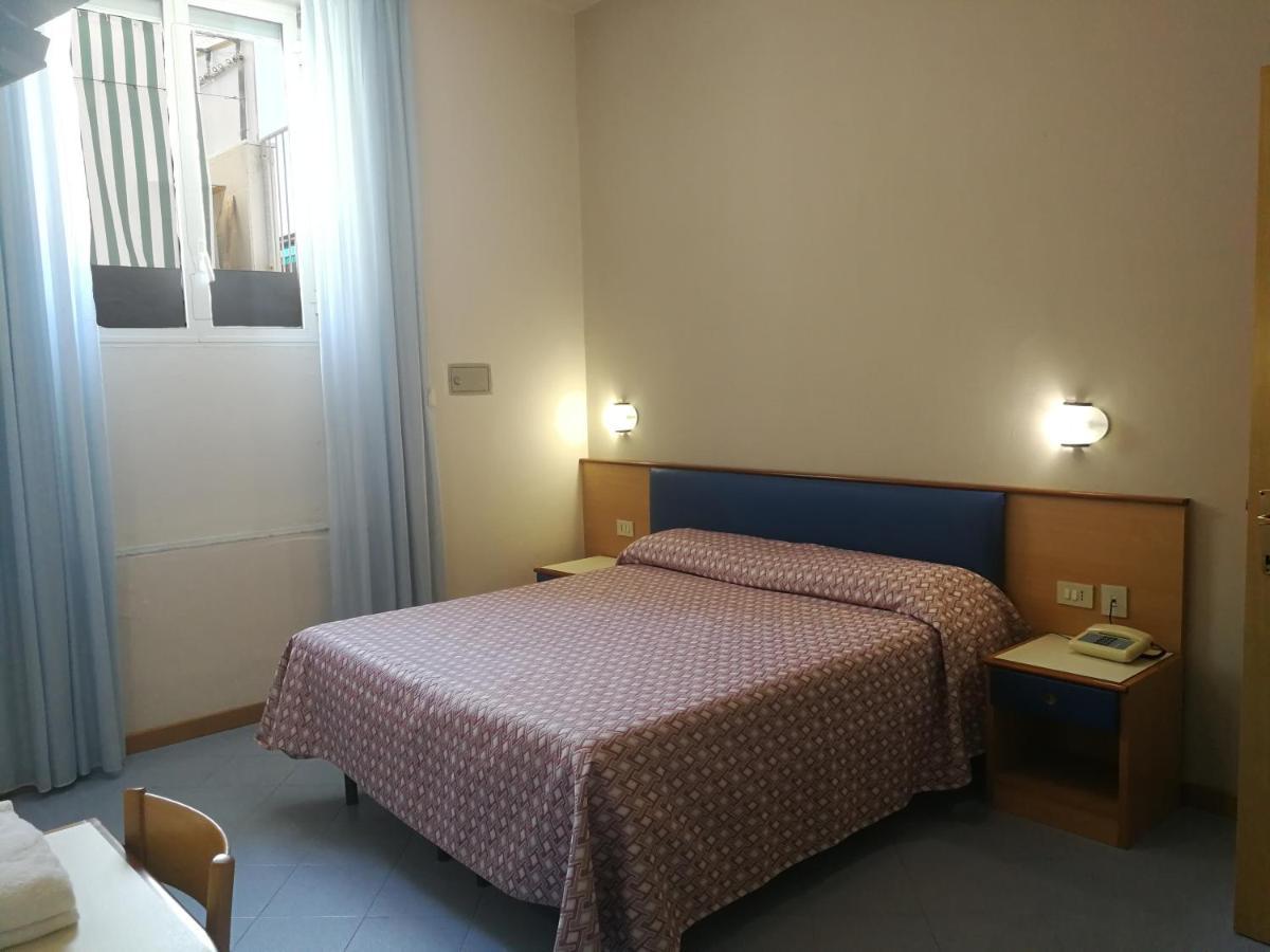 Hotel Sogno Виареджо Номер фото