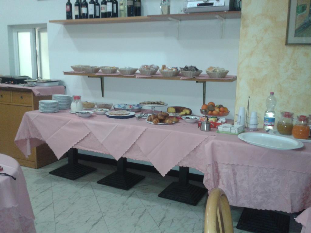 Hotel Sogno Виареджо Экстерьер фото